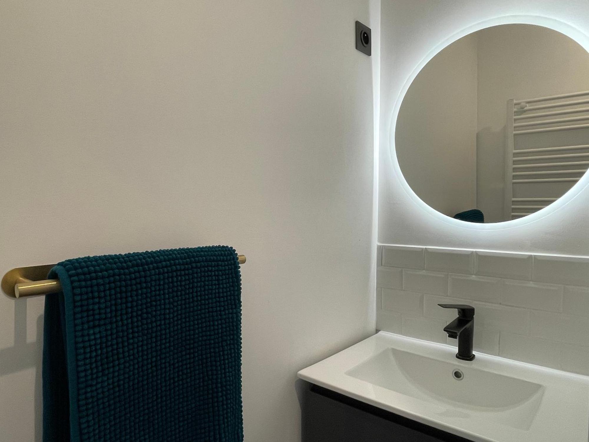 Les 3 Suites - 6 Personnes - 3 Chambres Avec Sdb Privatives Lens Bagian luar foto