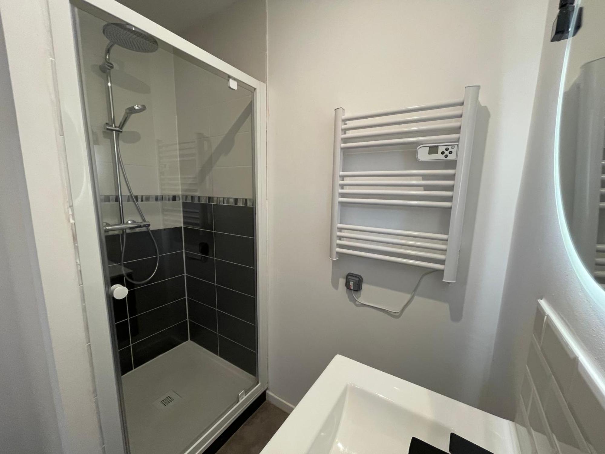 Les 3 Suites - 6 Personnes - 3 Chambres Avec Sdb Privatives Lens Bagian luar foto